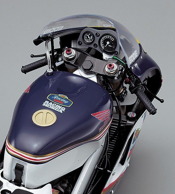 1/12 HONDA NSR500 1989 WGP500 CHAMPION
