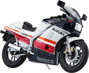 1/12 SUZUKI RG400Γ EARLY VERSION RED/WHITE COLOR with Under Cowl