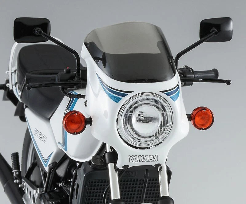 1/12 Yamaha RZ250 (4L3) with Cowl 1982 [LIMITED EDITION]