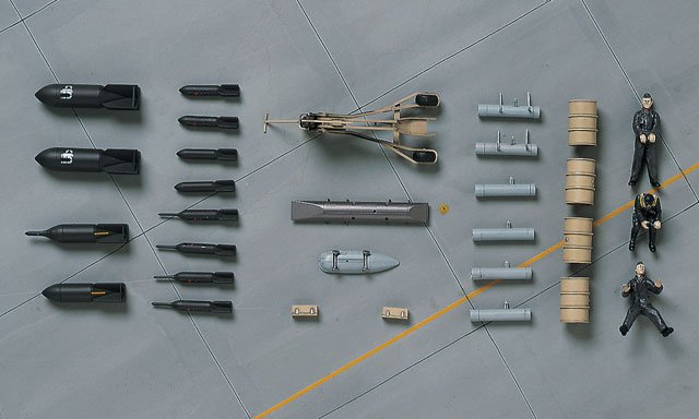 1/48 LUFTWAFFE PILOT FIGURES and EQUIPMENTS SET W.W.II AIRCRAFT IN ACTION SERIES