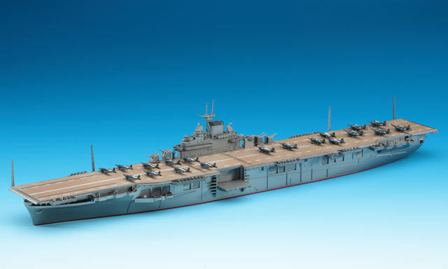 1/700 U.S. AIRCRAFT CARRIER ESSEX WATER LINE SERIES