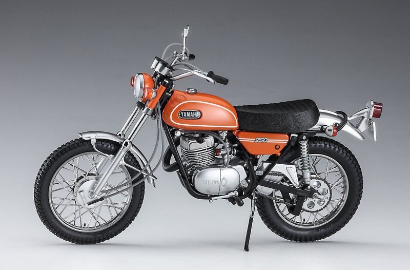 1/10 YAMAHA ENDURO DT250 MANDARIN ORANGE [LIMITED EDITION]