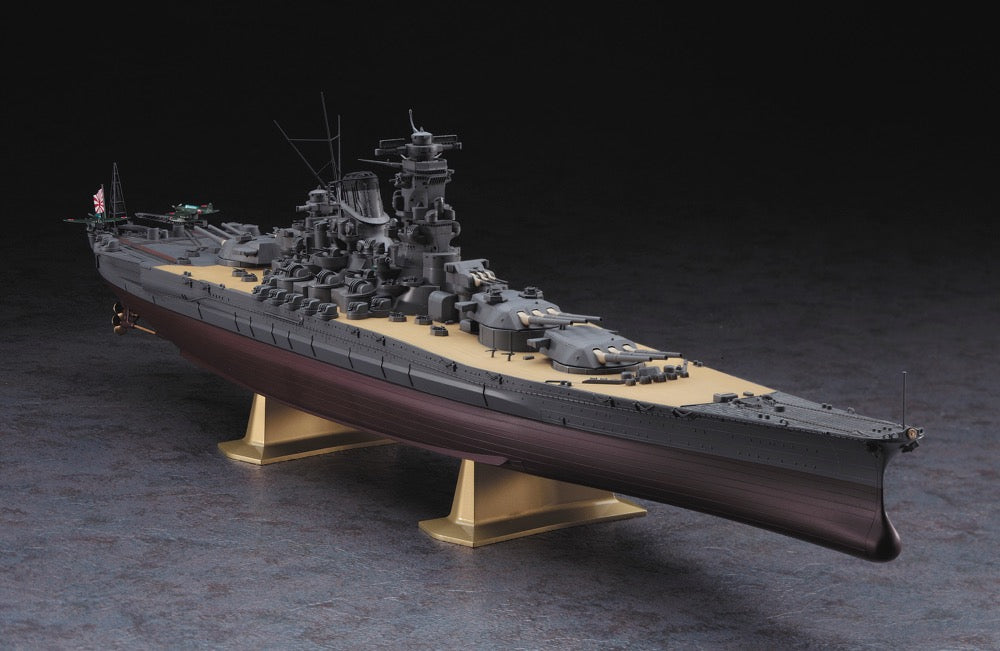1/450 IJN BATTLESHIP YAMATO OPERATION TEN-GO 1945 with US Carrier-Based Aircraft [LIMITED EDITION]