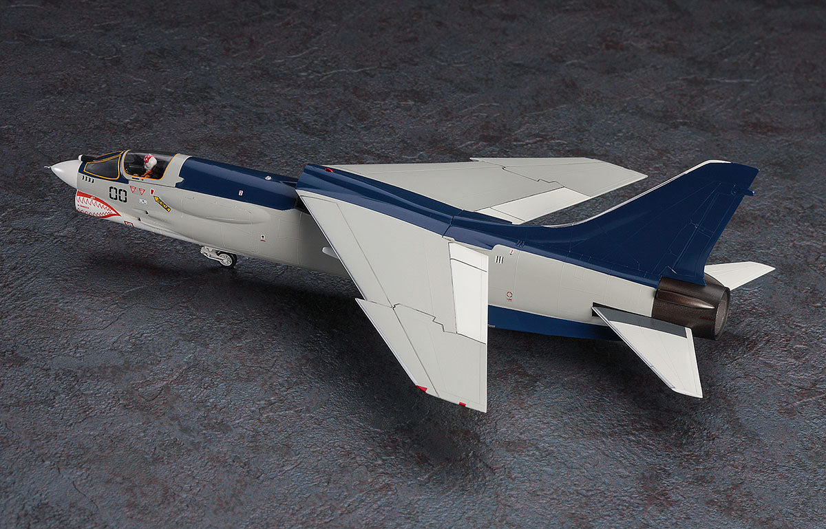 1/72 [AREA-88] F-8E CRUSADER SHIN KAZAMA