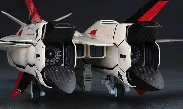 1/48 YF-19 MACROSS PLUS