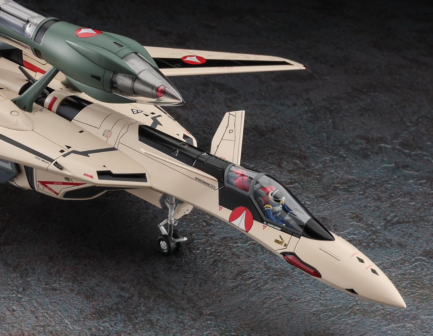 1/72 YF-19 with FAST PACK & FOLD BOOSTER MACROSS PLUS