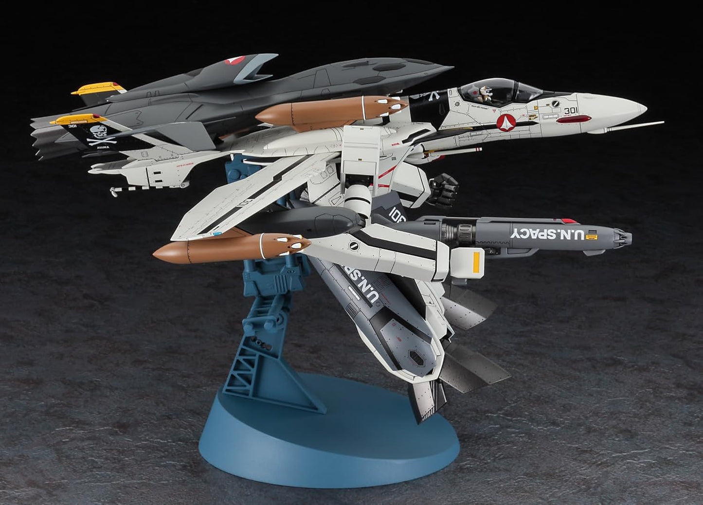 1/72 VF-0S GERWALK with GHOST MACROSS ZERO
