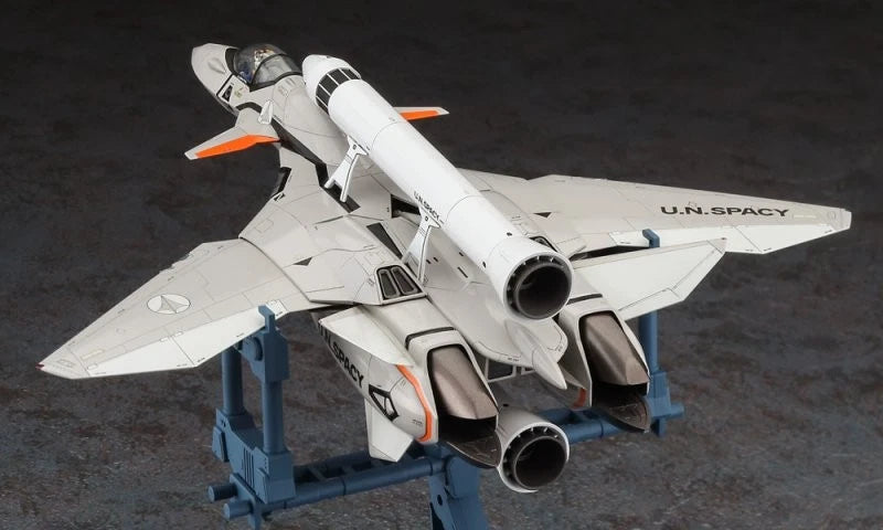 1/72 VF-11B THUNDERBOLT with ROCKET BOOSTER MACROSS PLUS