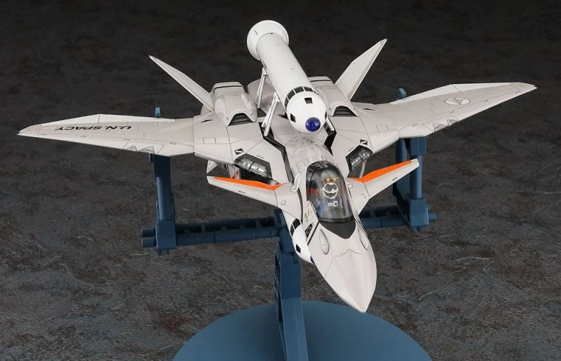 1/72 VF-11B THUNDERBOLT with ROCKET BOOSTER MACROSS PLUS