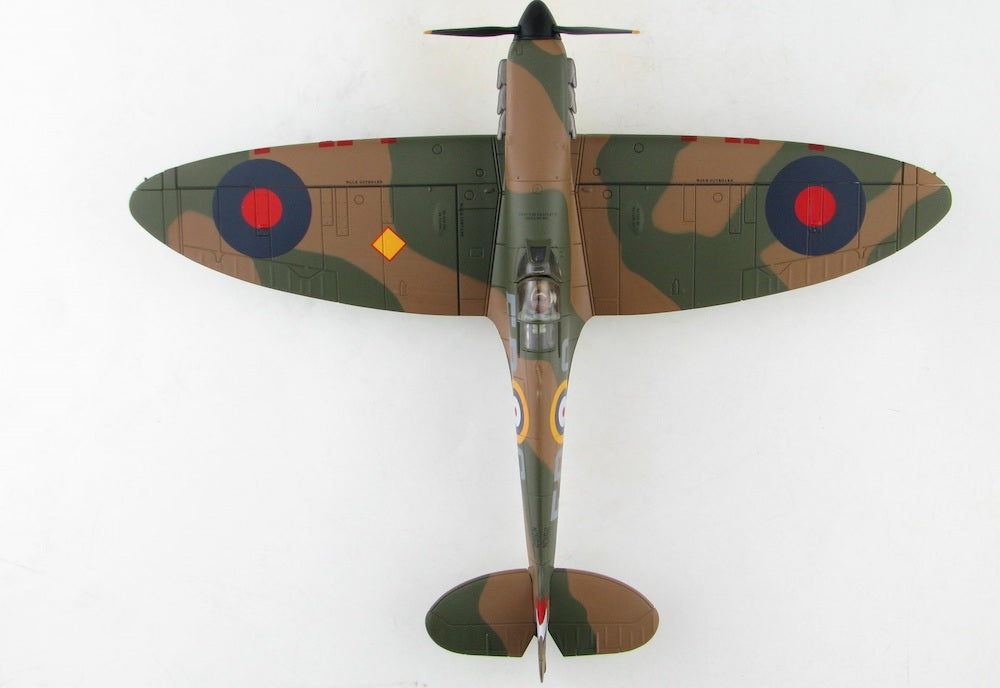 1/48 Spitfire Mk.I  - Battle of Britain -  N3162/EB-G flown by P/O Eric Lock No.41 Squadron RAF Ho