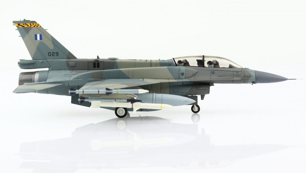 1/72 Lockheed F-16D 029 335 Mira Hellenic Air Force Nov 2017