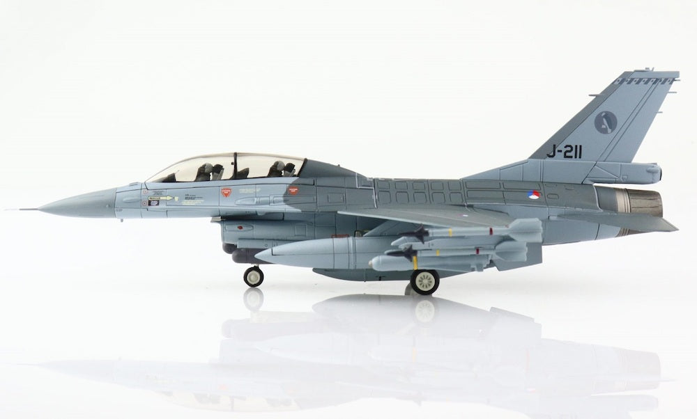 1/72 Lockheed F-16BM J-211 322 Squadron RNLAF Volkel AB 2006