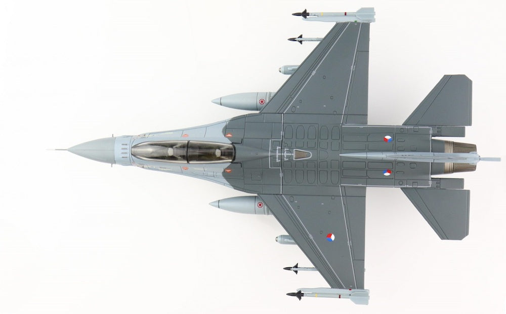 1/72 Lockheed F-16BM J-211 322 Squadron RNLAF Volkel AB 2006