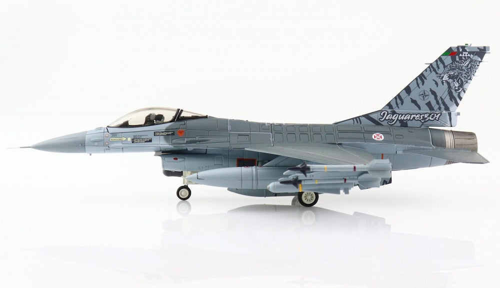 1/72 Lockheed F-16AM 301 Sq.  - Jaguares -  Portuguese Air Force  - NATO Tiger Meet 2011 -