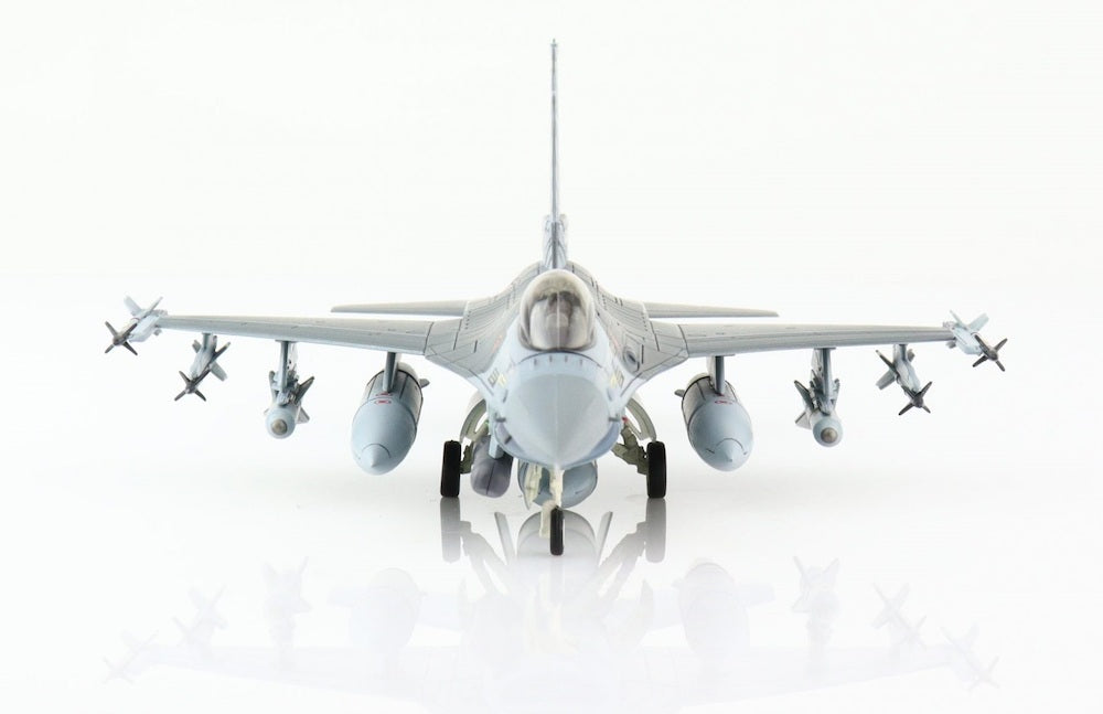 1/72 Lockheed F-16AM 301 Sq.  - Jaguares -  Portuguese Air Force  - NATO Tiger Meet 2011 -