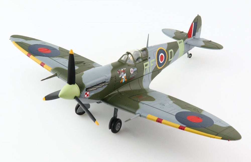 1/48 Spitfire MK. Vb RF-D/AB910 RAF Kemble Air Show June 2011 BBMF scheme