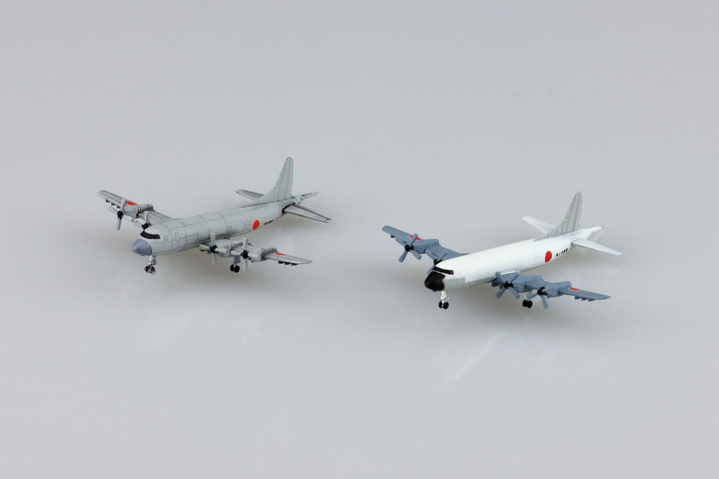 1/700 JMSDF MISSILE BOAT HAYABUSA & UMITAKA 2-SHIP SET