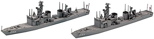 1/700 J.M.S.D.F. DE 233/234 CHIKUMA/TONE (Two ships in the box)
