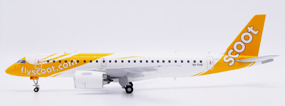 1/200 Scoot Embraer E190-E2 Reg: 9V-THB with Stand