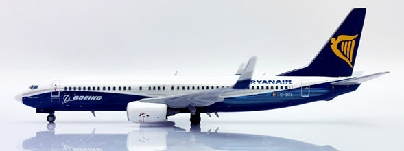 1/400 Ryanair Boeing 737-800 "Dreamliner""White Nose" Reg: EI-DCL with Antenna