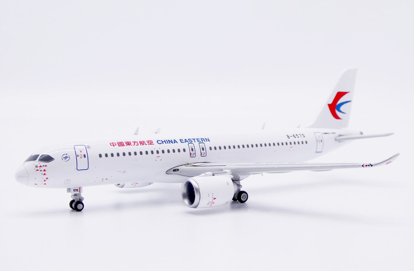 1/400 China Eastern Airlines COMAC C919 Reg: B-657S with Antenna