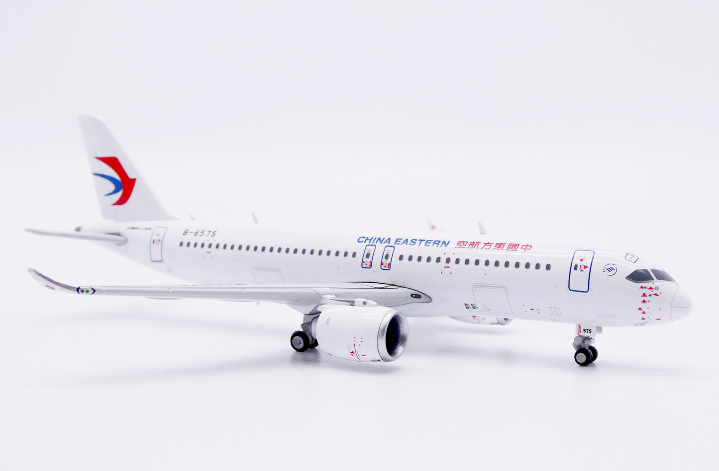 1/400 China Eastern Airlines COMAC C919 Reg: B-657S with Antenna