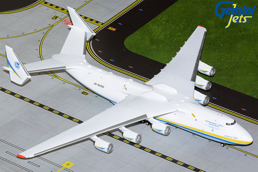 1/200 Antonov Airlines AN-225 Mriya UR82060