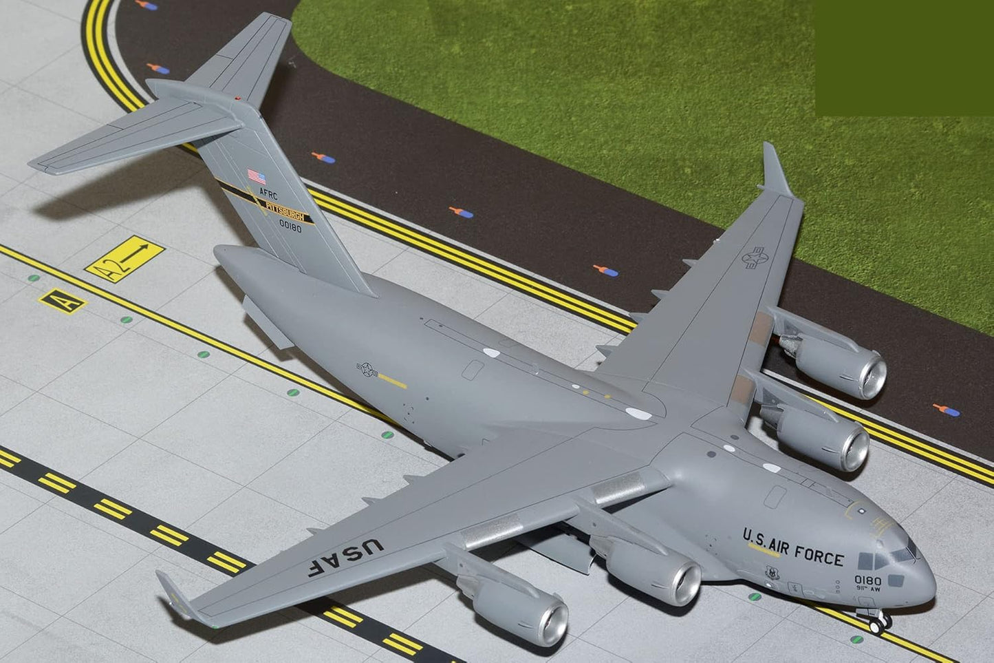 1/200 U.S. Air Force C17A Globemaster III 00-0180 (Pittsburgh ARS)