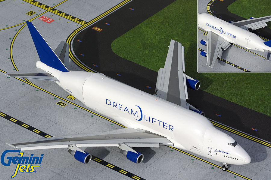 1/200 B747-400LCF Dreamlifter Flaps Down N7188A with Opening Fuselage