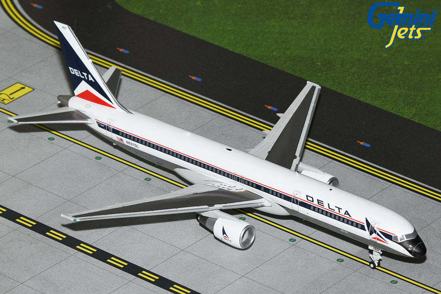 1/200 Delta Air Lines B757-200 N607DL