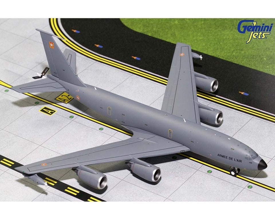 1/200 FRENCH AIR FORCE KC-135R 739