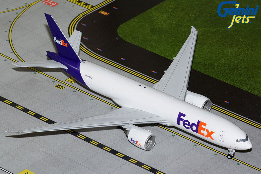 1/200 FedEx B777-200LRF N895FD (Revised Livery)