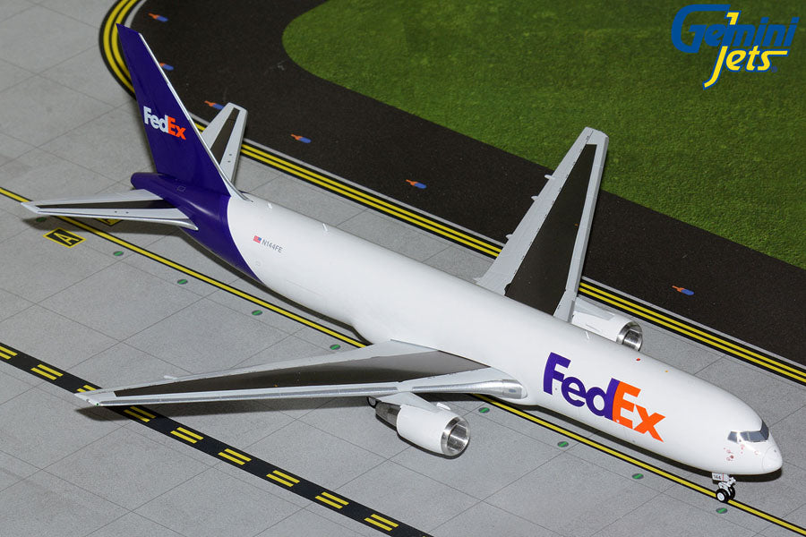 1/200 FedEx B767-300ERF N144FE Revised Livery