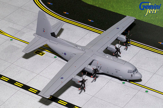1/200 Royal Air Force C-130J Super Hercules ZH886