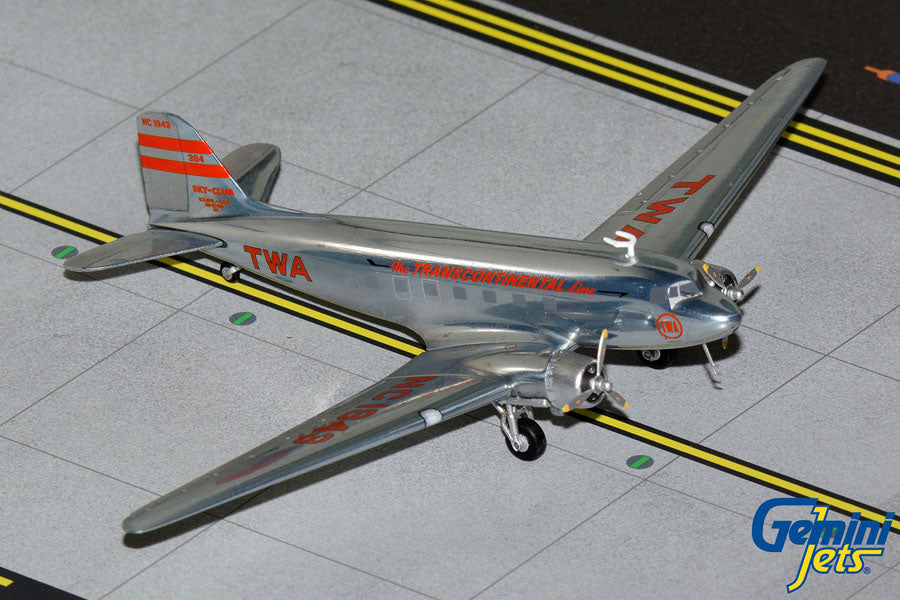 1/200 Trancontinental & Western (TWA) DC-3 (Polished)