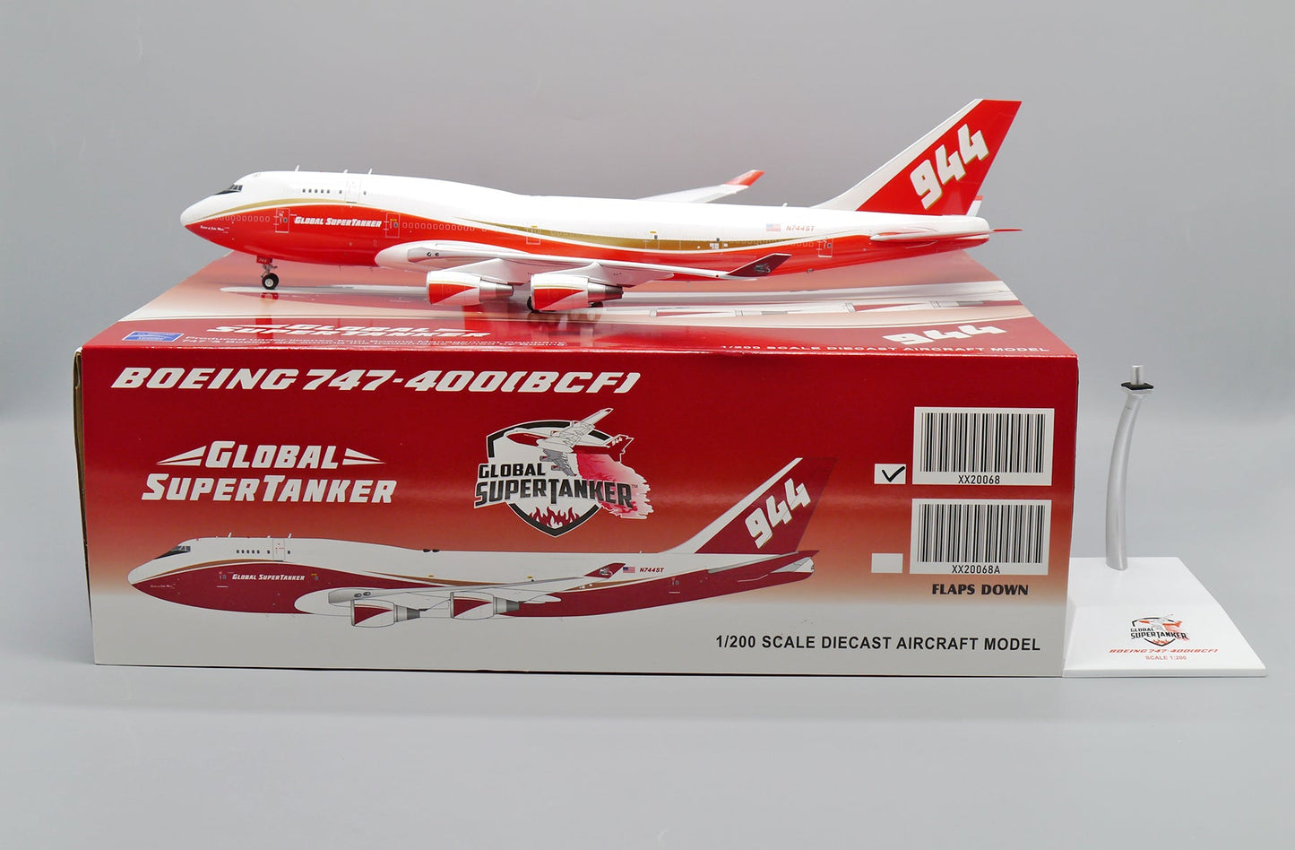 1/400 Global Super Tanker Services B747-400 (BCF) N744ST