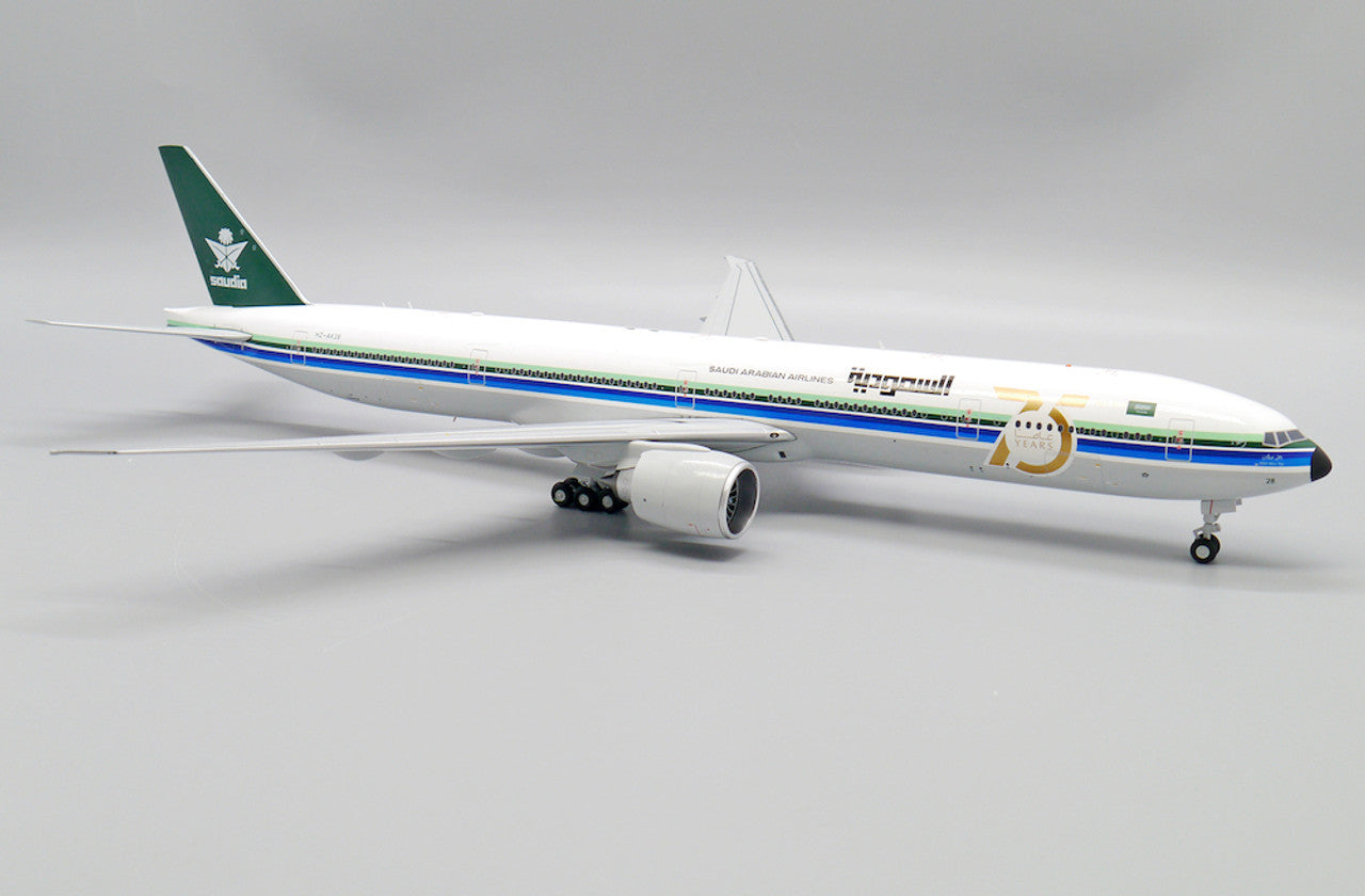 1/200 Saudi Arabian Airlines B777-300(ER) Retro (HZ-AK28) Flap Down