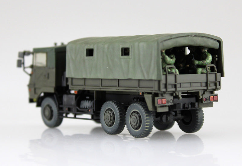 1/72 JGSDF TYPE73 TRUCK w/20 INFANTRY FIGURES