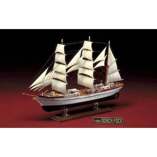 1/350 German 3-Mast Bark GORCH FOCK
