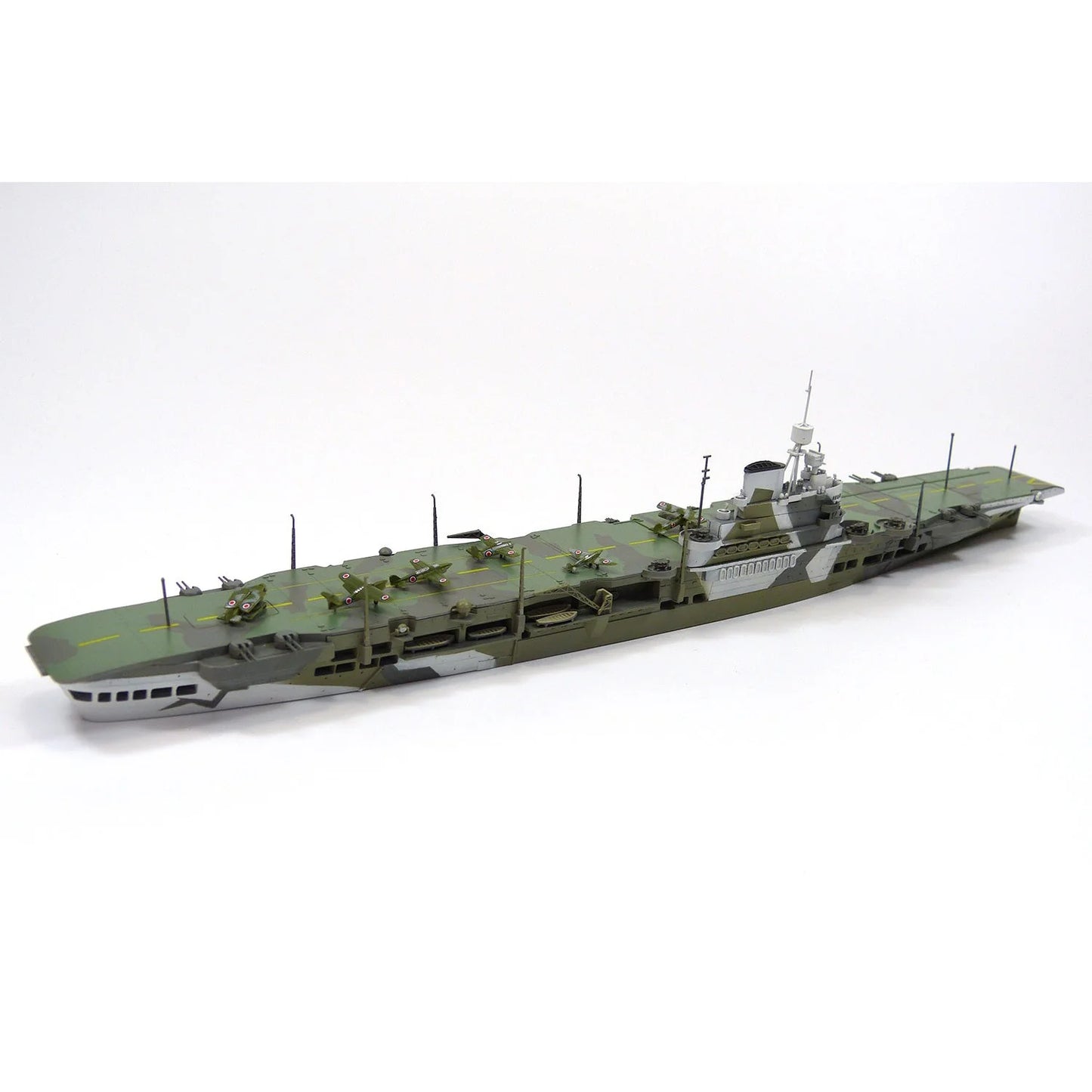 1/700 BRITISH AIRCRAFT CARRIER HMS VICTORIOUS