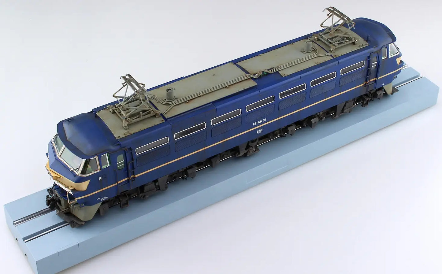 1/45 Japanese National Railways Electric Locomotive Series EF66 Late Model
