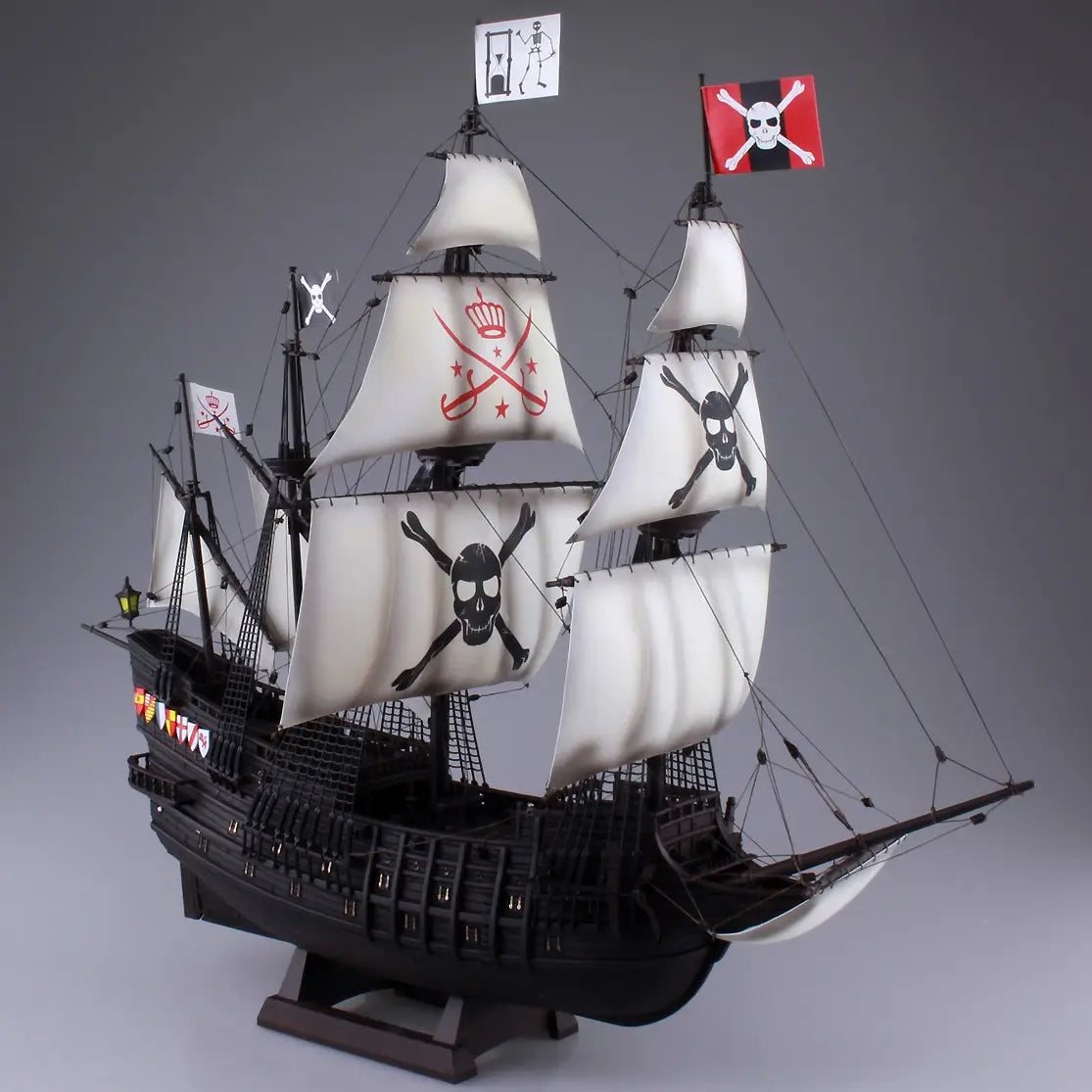 1/100 PIRATE SHIP