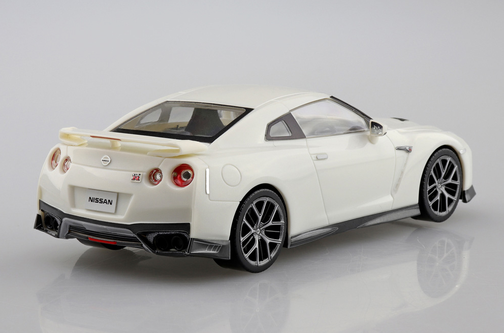 1/32 SNAP NISSAN GT-R (Brilliant White Pearl)
