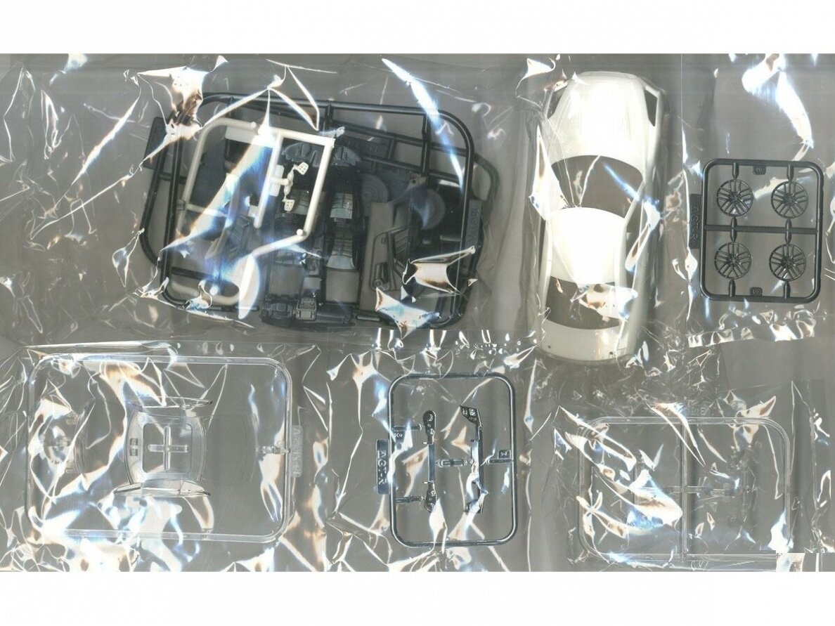 1/32 SNAP NISSAN GT-R (Brilliant White Pearl)