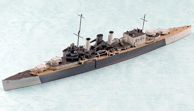 1/700 BRITISH HEAVY CRUISER CORNWALL STD