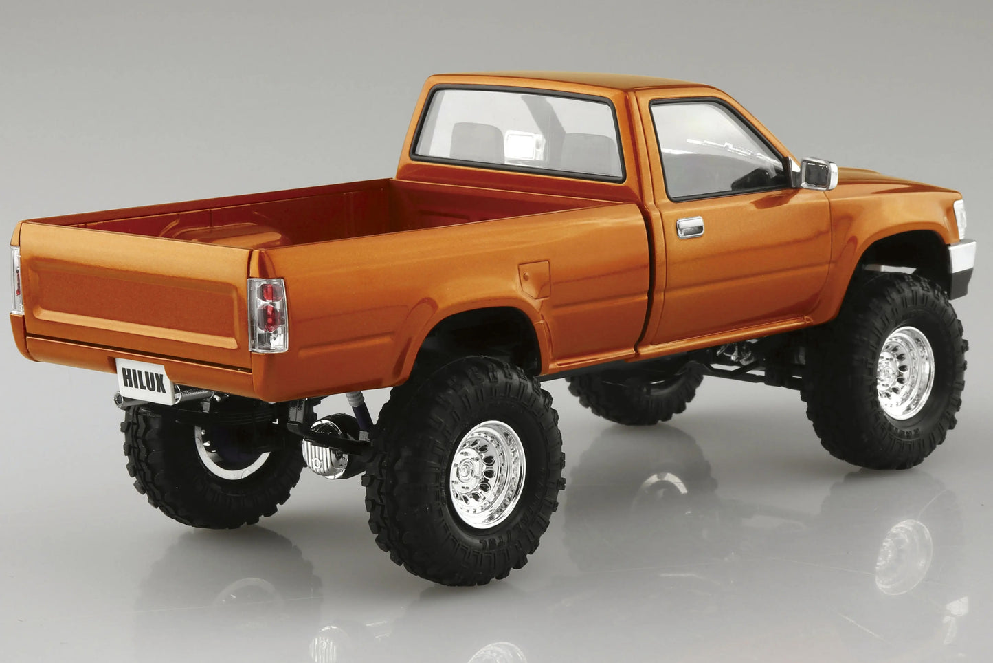 1/24 TOYOTA RN80 HILUX CUSTOM LONG BED LIFT UP '95