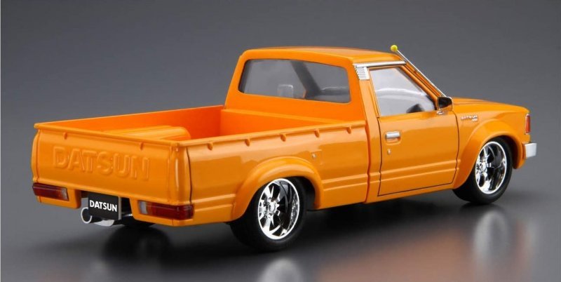 1/24 NISSAN 720 DATSUN TRUCK CUSTOM '82