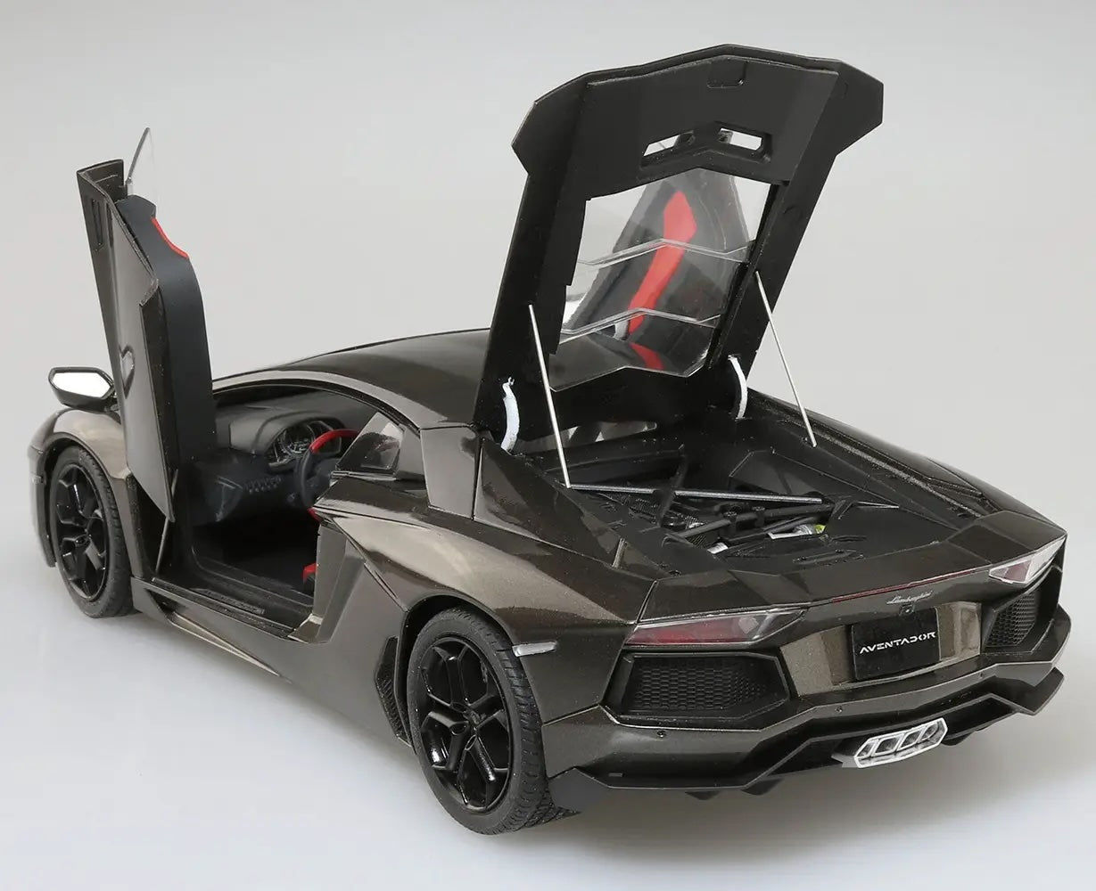 1/24 LAMBORGHINI AVENTADOR LP700-4 '11