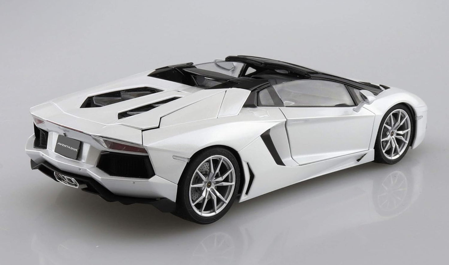 1/24 LAMBORGHINI AVENTADOR LP700-4 ROADSTER '12