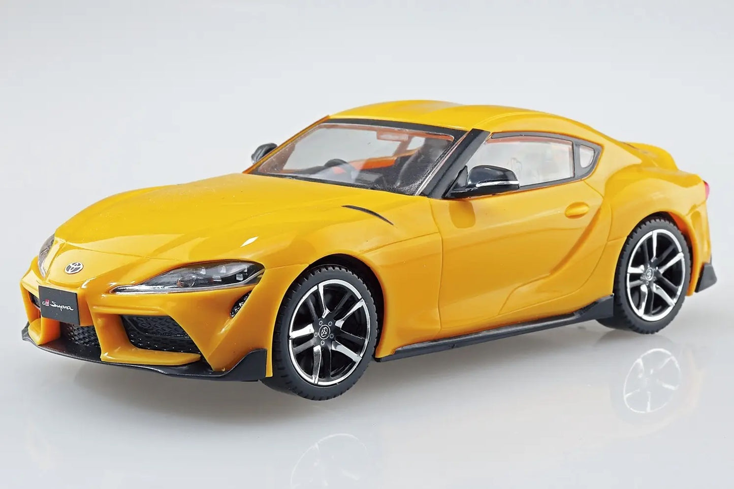1/32 SNAP TOYOTA GR SUPRA (Lightning Yellow)